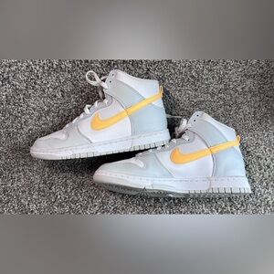 Nike High Dunk Pure Platinum Melon Tint Women’s 9 Sneakers Classic FQ2755-001